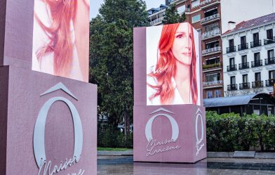 La Maison Lancôme brings beauty to the heart of Madrid with its innovative DOOH Campaign, a unique and sustainable experience