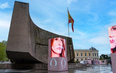La Maison Lancôme lleva la belleza al corazón de Madrid con su innovadora Campaña DOOH, una experiencia única y sostenible