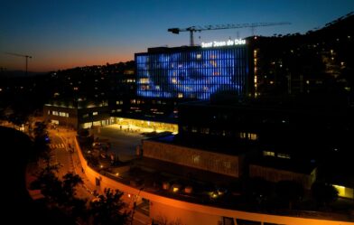 Hospital Sant Joan de Déu Barcelona unveils stunning new illuminated facade: A Game-changer for urban Lighting design